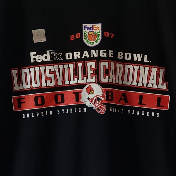 Louisville Cardinal Football men's black short sleeve graphic t-shirt size 2XL - Picture 3 of 8